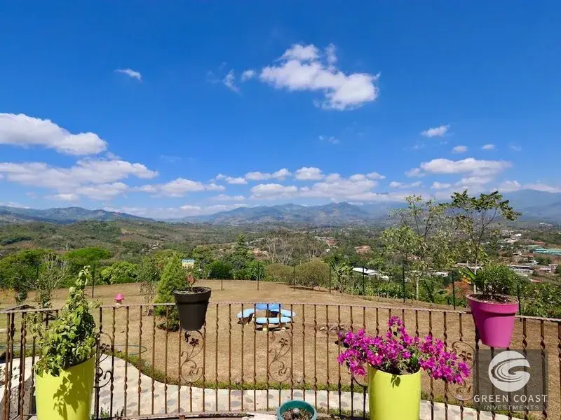 Modern Ridge-Top Villa with Panoramic Valley Views, Pool, and Fruit Orchards in Perez Zeledon — view 20, Perez Zeledon, Costa Rica