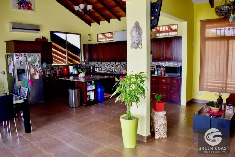 Modern Ridge-Top Villa with Panoramic Valley Views, Pool, and Fruit Orchards in Perez Zeledon — view 37, Perez Zeledon, Costa Rica