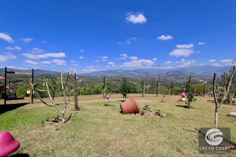 Modern Ridge-Top Villa with Panoramic Valley Views, Pool, and Fruit Orchards in Perez Zeledon — view 54, Perez Zeledon, Costa Rica