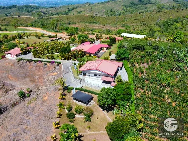 Furnished 3-BR Santa Elena Oasis with Pool, Mountain Views & Detached Garage — view 5, Perez Zeledon, Costa Rica