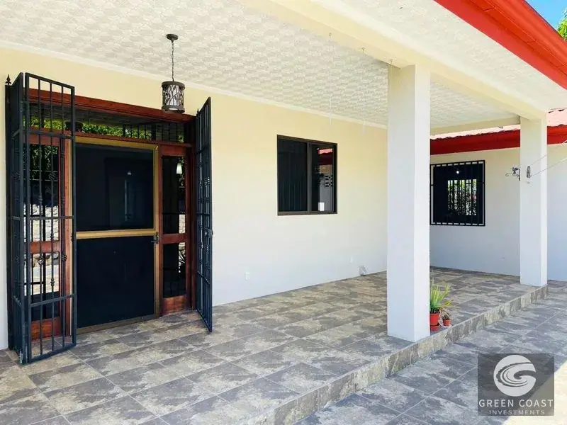 Furnished 3-BR Santa Elena Oasis with Pool, Mountain Views & Detached Garage — view 14, Perez Zeledon, Costa Rica