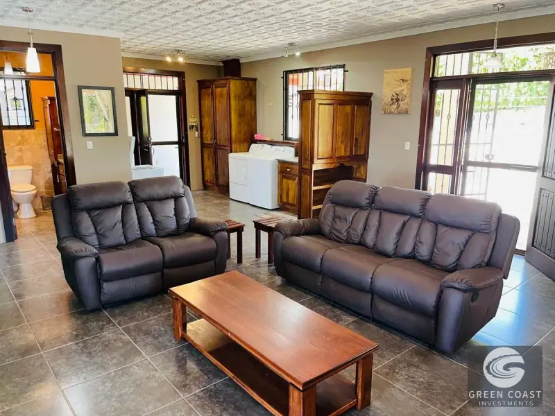Furnished 3-BR Santa Elena Oasis with Pool, Mountain Views & Detached Garage — view 50, Perez Zeledon, Costa Rica