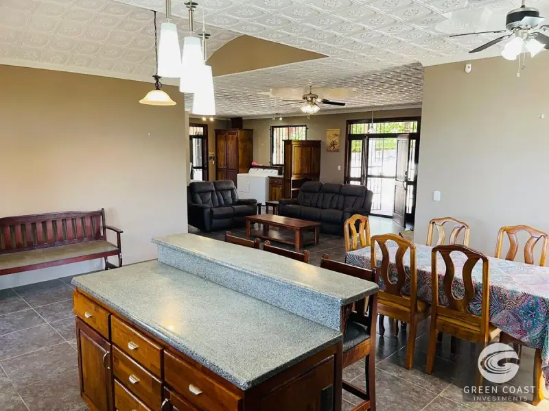 Furnished 3-BR Santa Elena Oasis with Pool, Mountain Views & Detached Garage — view 55, Perez Zeledon, Costa Rica