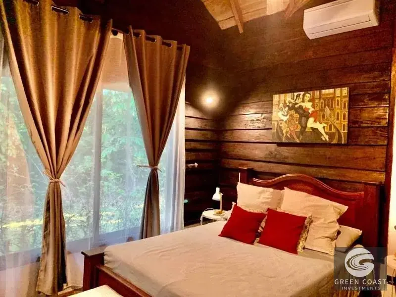 Ojochal Riverfront Estate with Private Pool, Guest Lot and Lush Tropical Gardens — view 15, Ojochal, Costa Rica