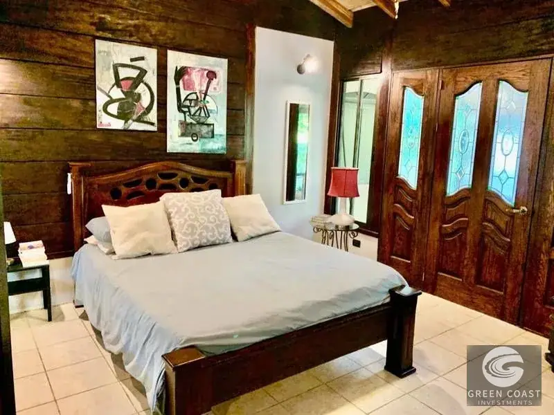 Ojochal Riverfront Estate with Private Pool, Guest Lot and Lush Tropical Gardens — view 17, Ojochal, Costa Rica