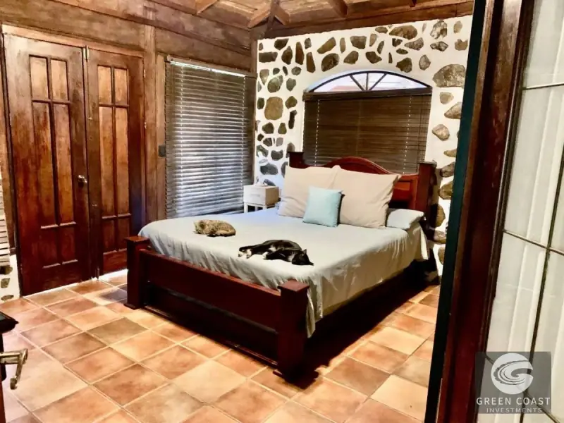 Ojochal Riverfront Estate with Private Pool, Guest Lot and Lush Tropical Gardens — view 48, Ojochal, Costa Rica