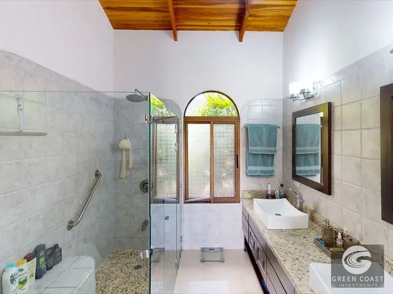 Ojochal Hillside Estate: 270-Degree Ocean & Mountain Views with Infinity Pool — view 26, Ojochal, Costa Rica