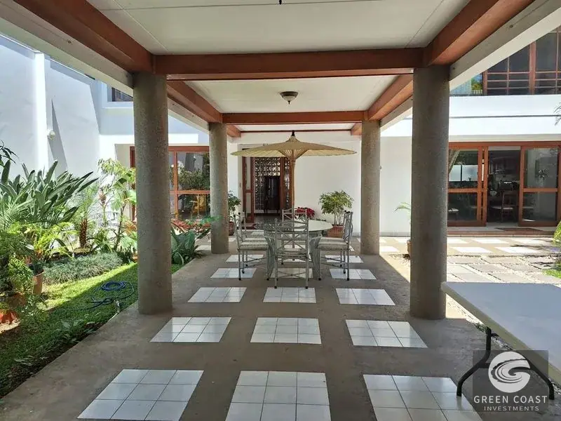 Modern 4-BR Luxury Estate with Panoramic Views in Exclusive Guayabos, Curridabat — view 11, Curridabat, Costa Rica