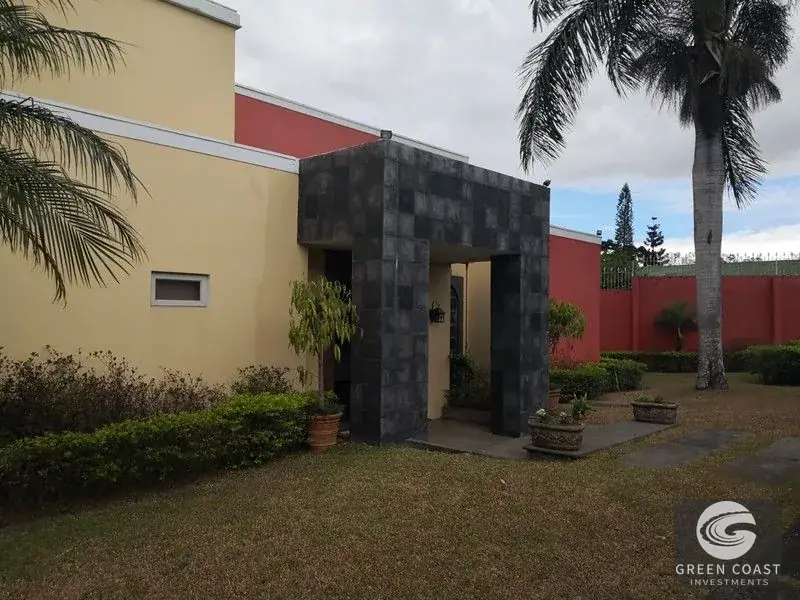 Elegant 2-BR Escazú Condo with Premium Italian Finishes near Country Club — view 9, Escazu, Costa Rica