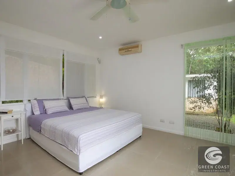 Elegant Estate with Guesthouse & Mountain Views in Secure Gated Community — view 14, Quepos, Costa Rica
