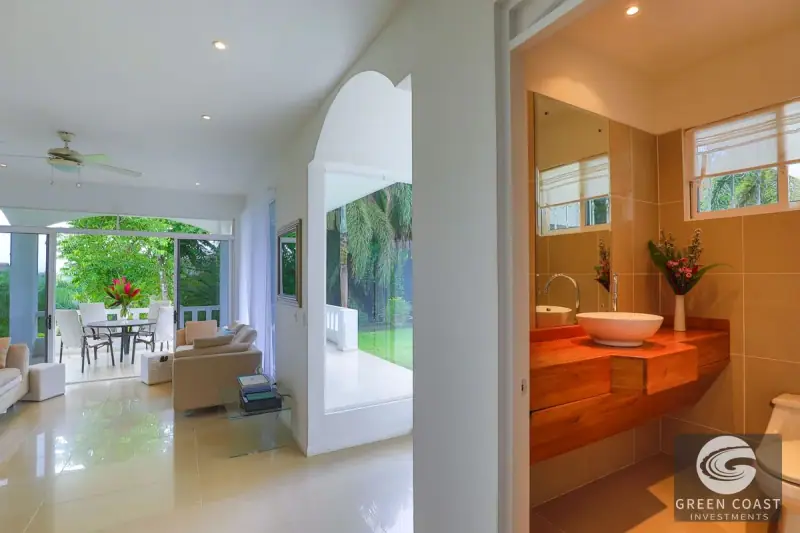 Elegant Estate with Guesthouse & Mountain Views in Secure Gated Community — view 41, Quepos, Costa Rica