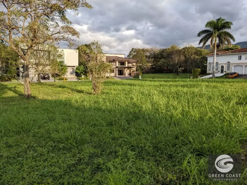 Premium 1,464m² Luxury Lot in Exclusive Gated Community with Mountain Views — view 12, Rio Oro, Santa Ana, Costa Rica