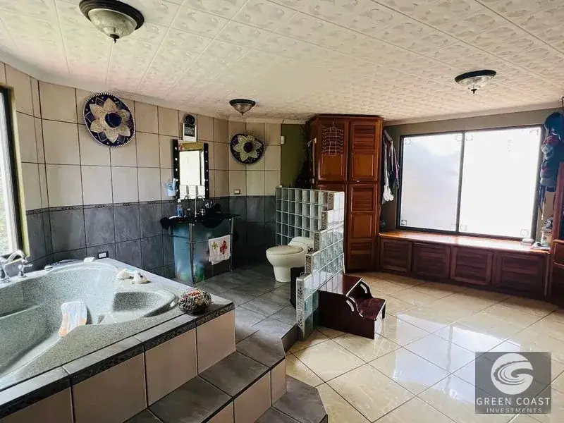 Luxury 3-Bed Perez Zeledon Estate with Private Pool, Lush Orchids & Expansive 4,500 m² Tropical Gardens — view 18, Perez Zeledon, Costa Rica