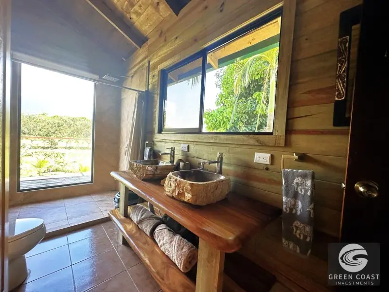 Uvita Tropical Oasis: Profitable 3-Bed Rental Estate with Pool, Mountain Views & Room to Expand Near the Beach — view 58, Uvita, Costa Rica