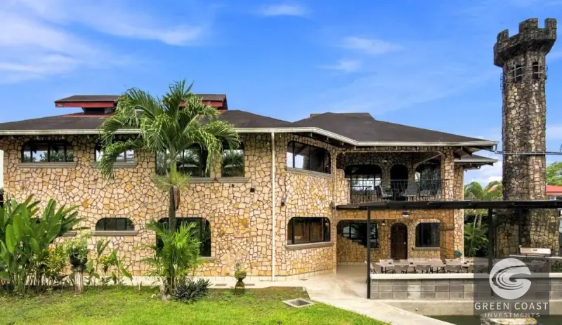 Luxury 9-Bed Jaco Beach Castle: Turnkey Event Venue & High-Yield Income Property — view 6, Jacó, Garabito, Costa Rica