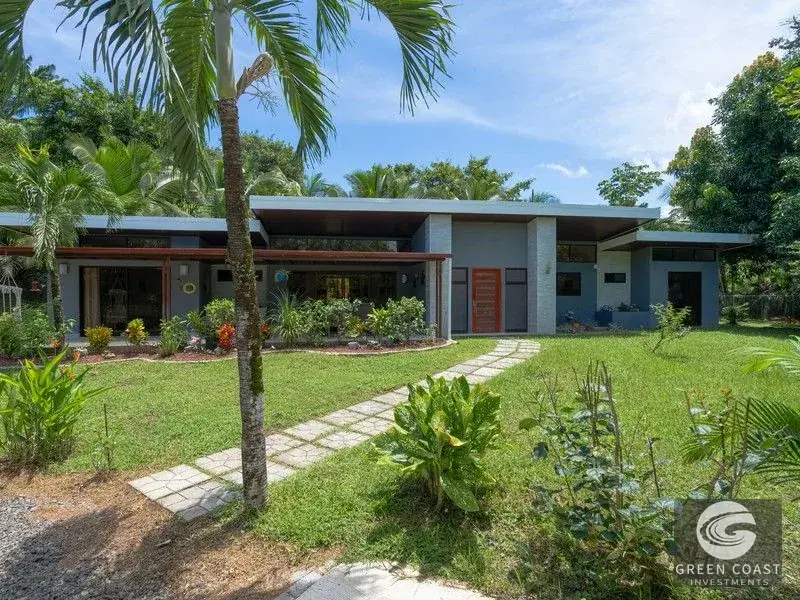 Stunning 3-Home Tropical Estate with Pool Near Manuel Antonio — view 6, Parrita, Costa Rica