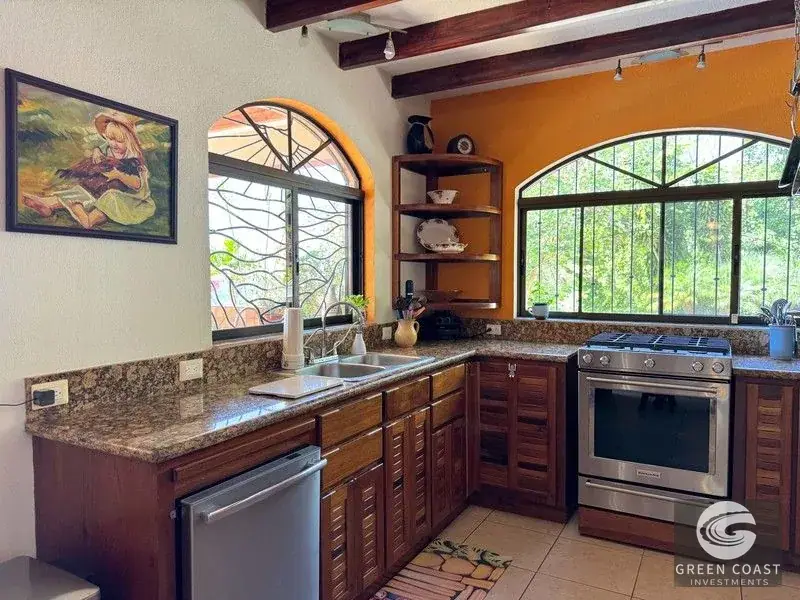 4-Bed Platanillo Mountain & Ocean View Estate with Curved Pool & Fruit Orchards on 5 Acres — view 17, Platanillo, Perez Zeledon, Costa Rica