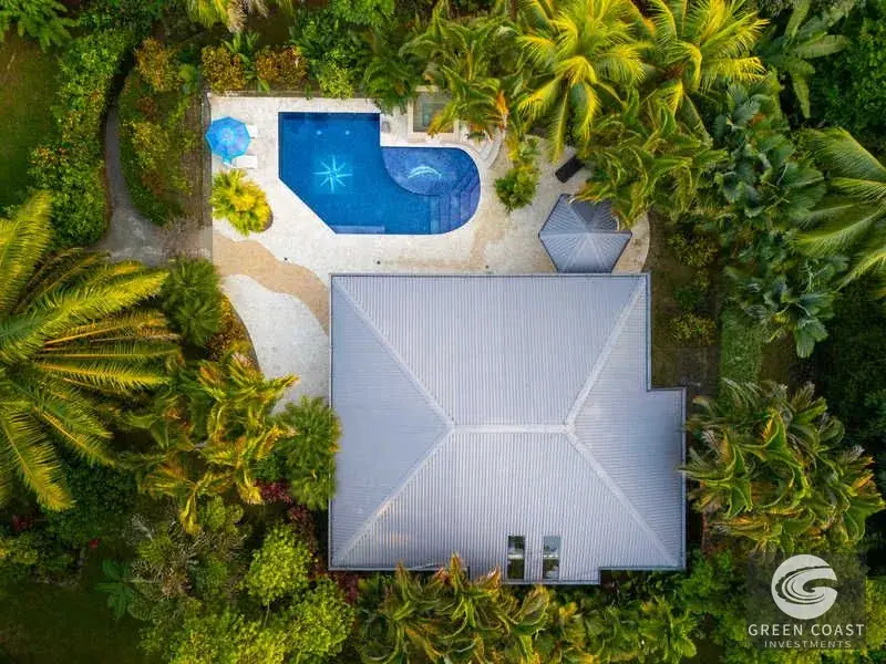 Prime Ojochal Estate: 1.3-Acre Luxury Property with Rebuilt Main House, Pool, and Endless Development Potential — view 2, Ojochal, Costa Rica