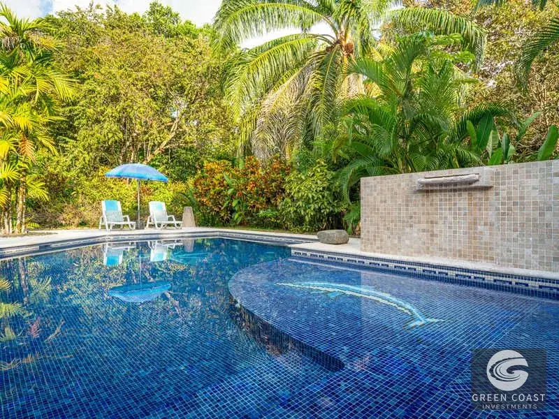 Prime Ojochal Estate: 1.3-Acre Luxury Property with Rebuilt Main House, Pool, and Endless Development Potential — view 4, Ojochal, Costa Rica