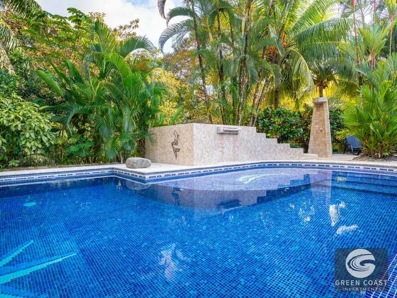 Prime Ojochal Estate: 1.3-Acre Luxury Property with Rebuilt Main House, Pool, and Endless Development Potential — view 6, Ojochal, Costa Rica