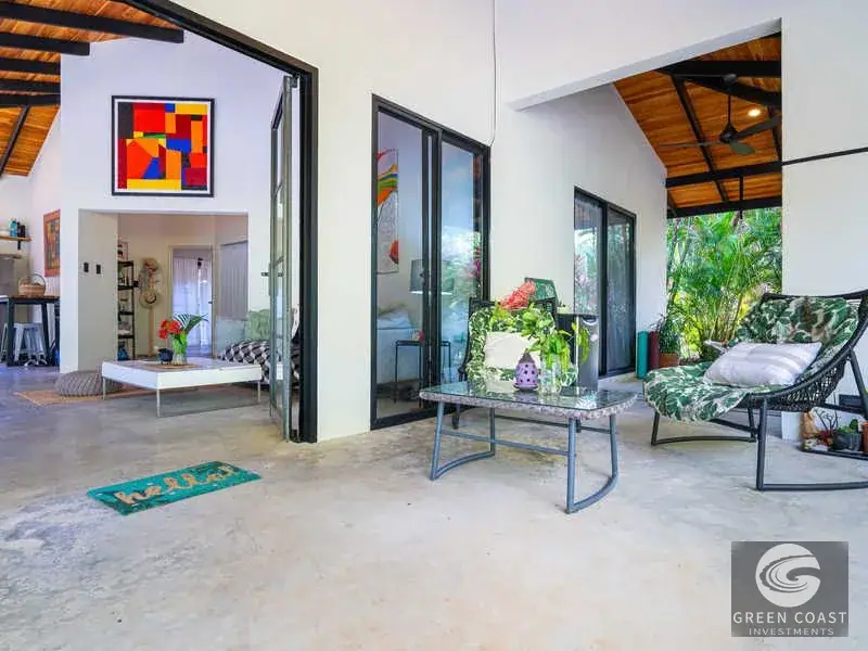 Prime Ojochal Estate: 1.3-Acre Luxury Property with Rebuilt Main House, Pool, and Endless Development Potential — view 11, Ojochal, Costa Rica