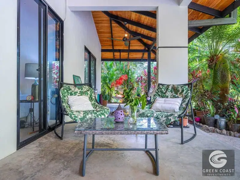 Prime Ojochal Estate: 1.3-Acre Luxury Property with Rebuilt Main House, Pool, and Endless Development Potential — view 12, Ojochal, Costa Rica