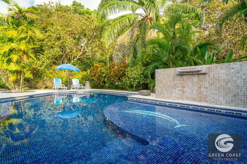 Prime Ojochal Estate: 1.3-Acre Luxury Property with Rebuilt Main House, Pool, and Endless Development Potential — view 38, Ojochal, Costa Rica