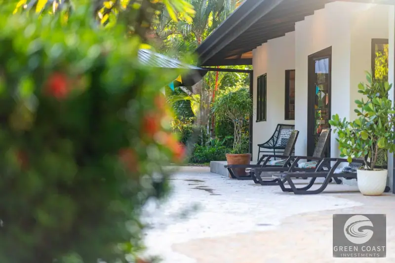 Prime Ojochal Estate: 1.3-Acre Luxury Property with Rebuilt Main House, Pool, and Endless Development Potential — view 44, Ojochal, Costa Rica