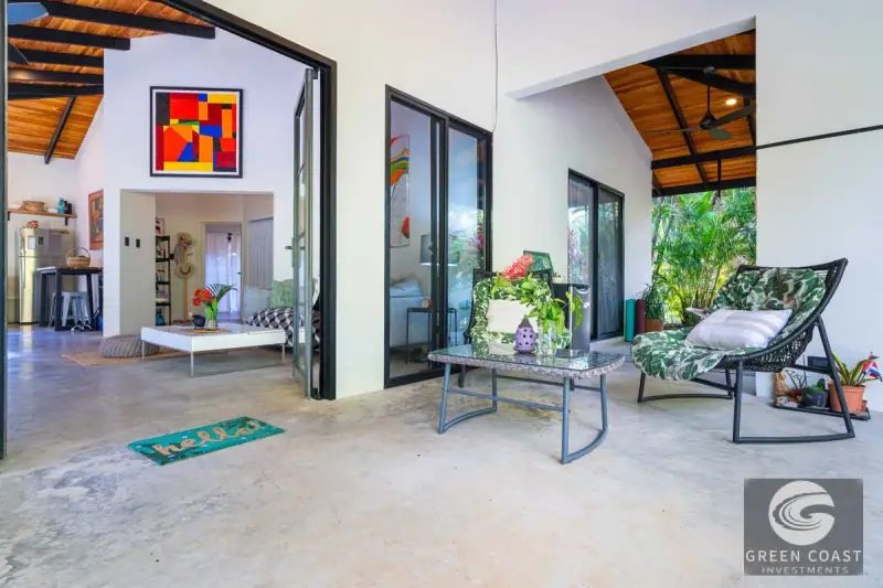 Prime Ojochal Estate: 1.3-Acre Luxury Property with Rebuilt Main House, Pool, and Endless Development Potential — view 45, Ojochal, Costa Rica