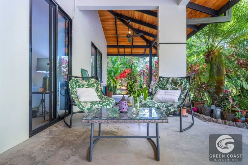 Prime Ojochal Estate: 1.3-Acre Luxury Property with Rebuilt Main House, Pool, and Endless Development Potential — view 46, Ojochal, Costa Rica