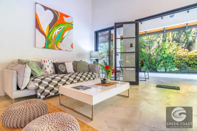 Prime Ojochal Estate: 1.3-Acre Luxury Property with Rebuilt Main House, Pool, and Endless Development Potential — view 56, Ojochal, Costa Rica