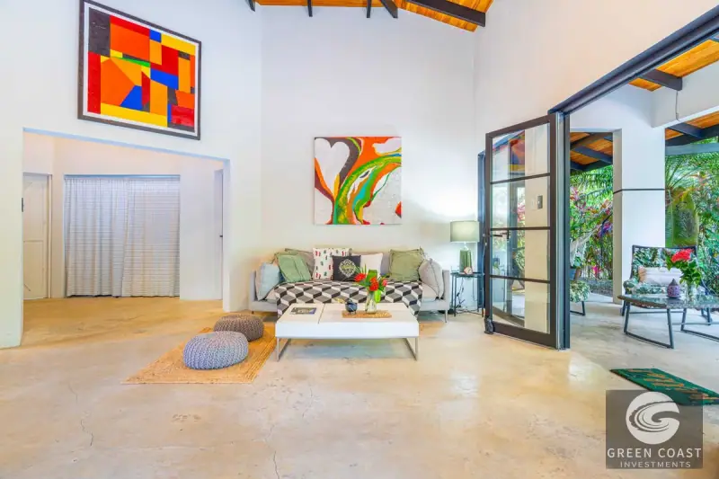 Prime Ojochal Estate: 1.3-Acre Luxury Property with Rebuilt Main House, Pool, and Endless Development Potential — view 57, Ojochal, Costa Rica