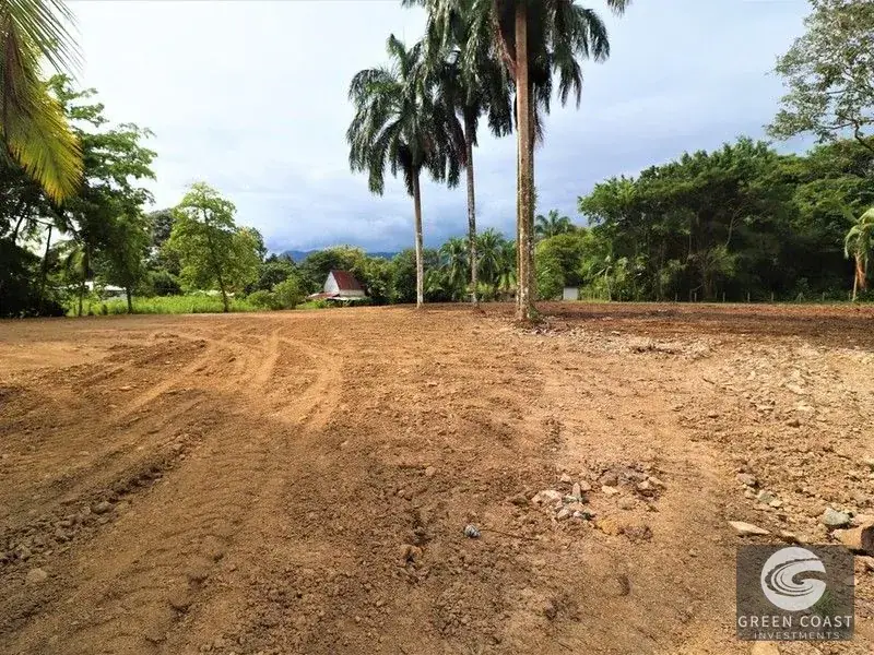 Prime 1.2-Acre Flat Lot Near Chaman Beach | Versatile Commercial or Residential Gem in Uvita — view 7, Uvita, Costa Rica