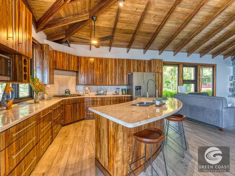 Luxury Dominical Estate with 3 Villas, Infinity Pool & Panoramic Pacific Views — view 17, Dominical, Costa Rica