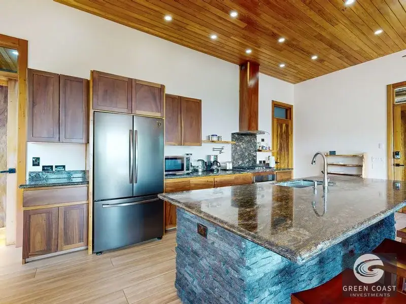 Luxury 4BR Ocean-View Villa with Infinity Pool in Exclusive Dominical Gated Community — view 17, Dominical, Costa Rica