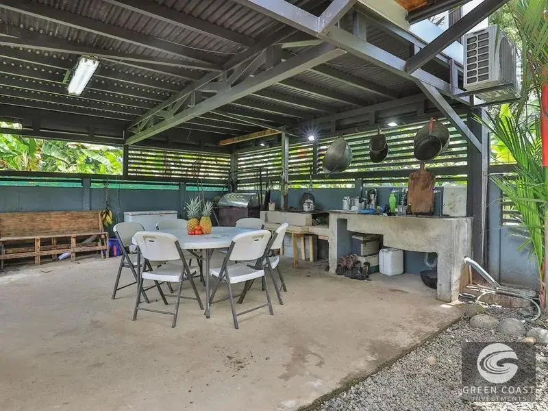 Income-Generating 10-Unit Boutique Hotel with Pool in Central Uvita Walkable to Waterfall — view 17, Uvita, Costa Rica