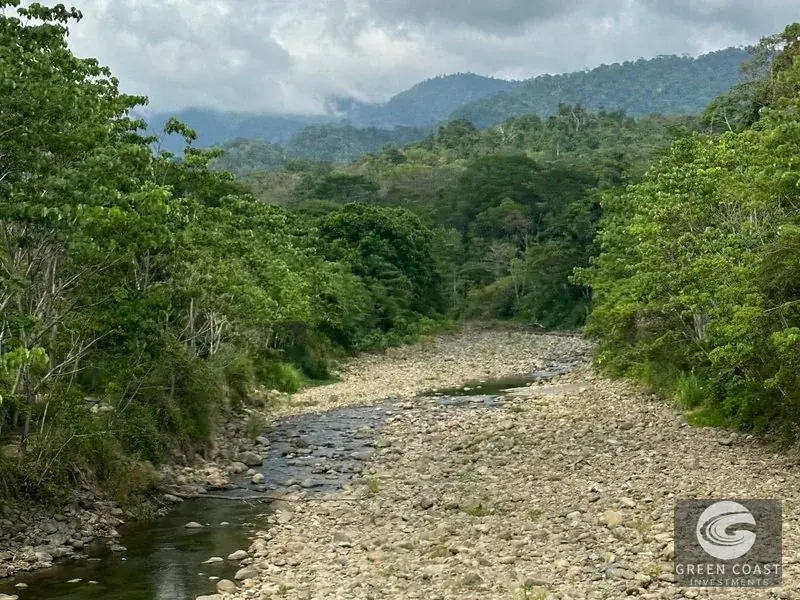 Prime Uvita Riverfront Commercial Lot: Over an Acre of High-Visibility Development Potential — view 5, Uvita, Costa Rica