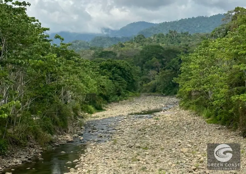 Prime Uvita Riverfront Commercial Lot: Over an Acre of High-Visibility Development Potential — view 15, Uvita, Costa Rica