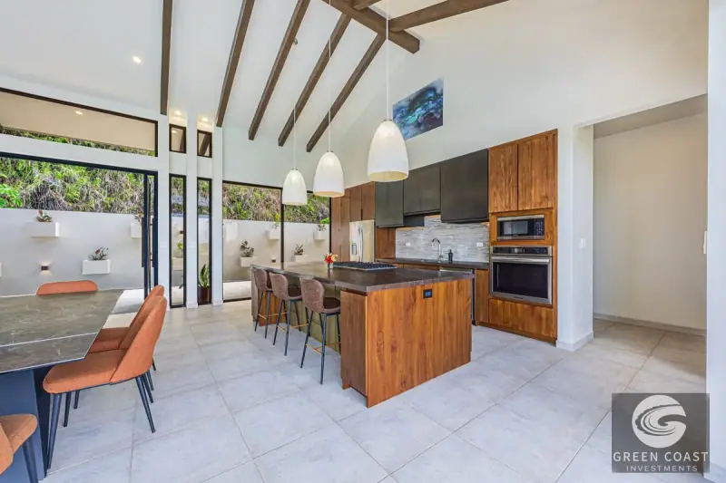 Modern Luxury Ocean-View Villa with Private Pool in Gated Ojochal Estate — view 40, Ojochal, Costa Rica