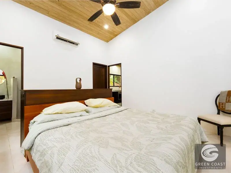 Income-Producing Boutique Hotel Compound with Private Residence and Prime Highway Frontage in Uvita — view 24, Uvita, Costa Rica