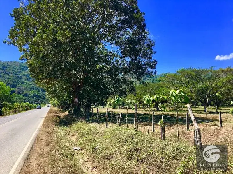 Prime 50-Acre Commercial Development Site with Highway Frontage & Mountain Views near Dominical — view 10, Dominical, Costa Rica