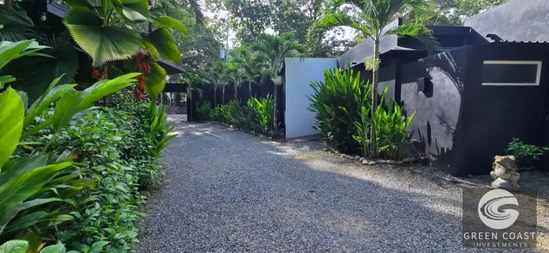 Charming 10-BR Boutique Eco-Hotel with Pool in Prime Ojochal Location — view 40, Ojochal, Costa Rica