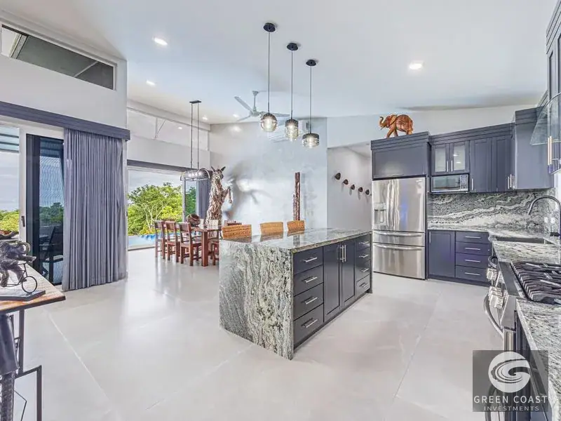 Luxury 5-BR Ocean View Villa with Infinity Pool in Exclusive Uvita Gated Community — view 14, Bahía Ballena, Osa, Costa Rica