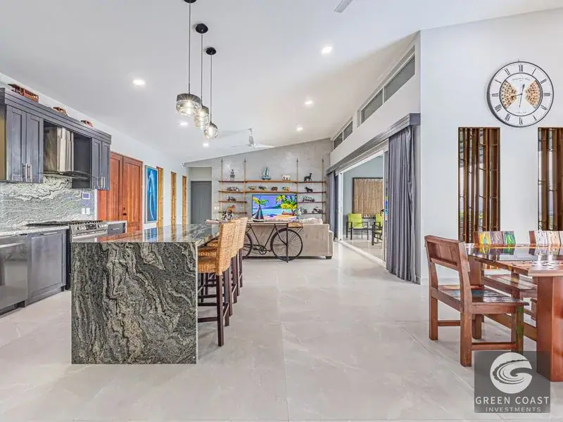 Luxury 5-BR Ocean View Villa with Infinity Pool in Exclusive Uvita Gated Community — view 15, Bahía Ballena, Osa, Costa Rica