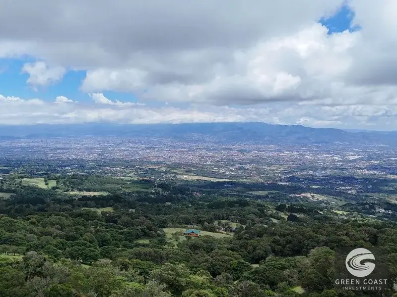 Luxury Mountain Estate in Heredia: 2-Bed Furnished Retreat on Expansive Acreage — view 7, San José de la Montaña, Barva, Costa Rica
