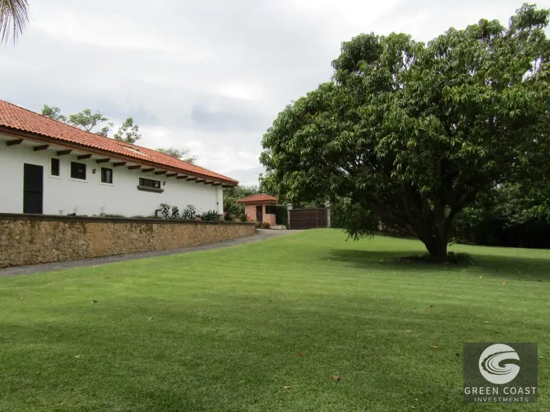 Luxury Santa Ana Estate with Two Homes, Private Pool, and Expansive Gardens near Route 27 — view 30, Santa Ana, Costa Rica