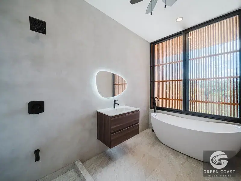 Modern 4BR Luxury Estate with Pool in Exclusive Gated Equestrian Community Near Manuel Antonio — view 23, Quepos, Costa Rica