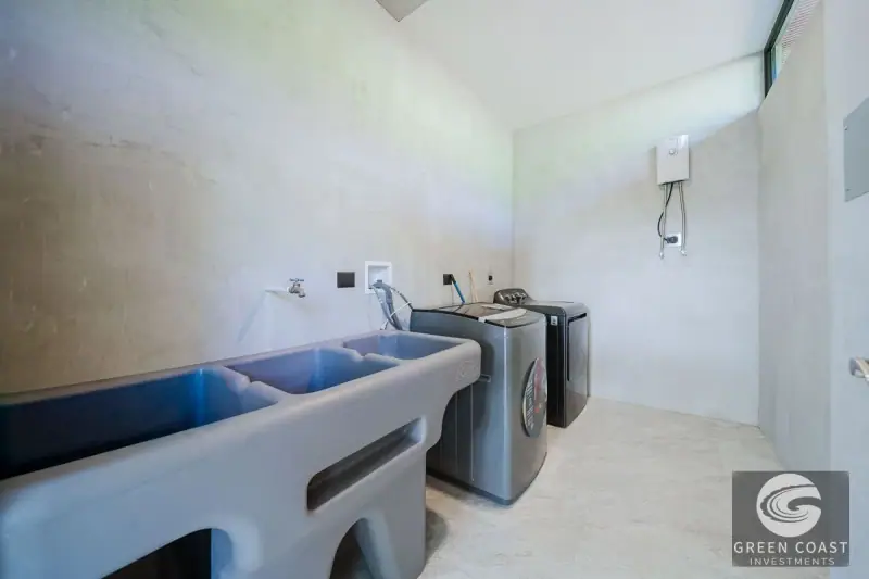 Modern 4BR Luxury Estate with Pool in Exclusive Gated Equestrian Community Near Manuel Antonio — view 62, Quepos, Costa Rica