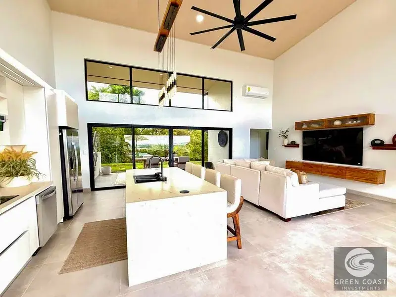 Modern 4-BR Luxury Villa with Ocean Views & Infinity Pool in Ojochal — view 18, Ojochal, Ojochal, Costa Rica
