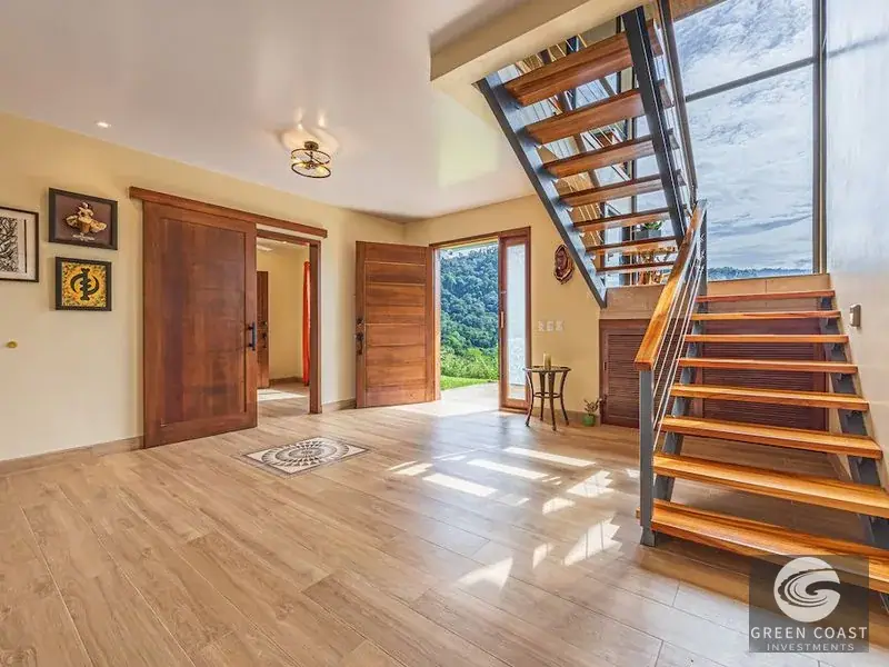 Luxury Ocean-View Estate with Main Villa, Two Guest Houses, and Dual Infinity Pools in Quepos — view 6, Savegre, Quepos, Costa Rica